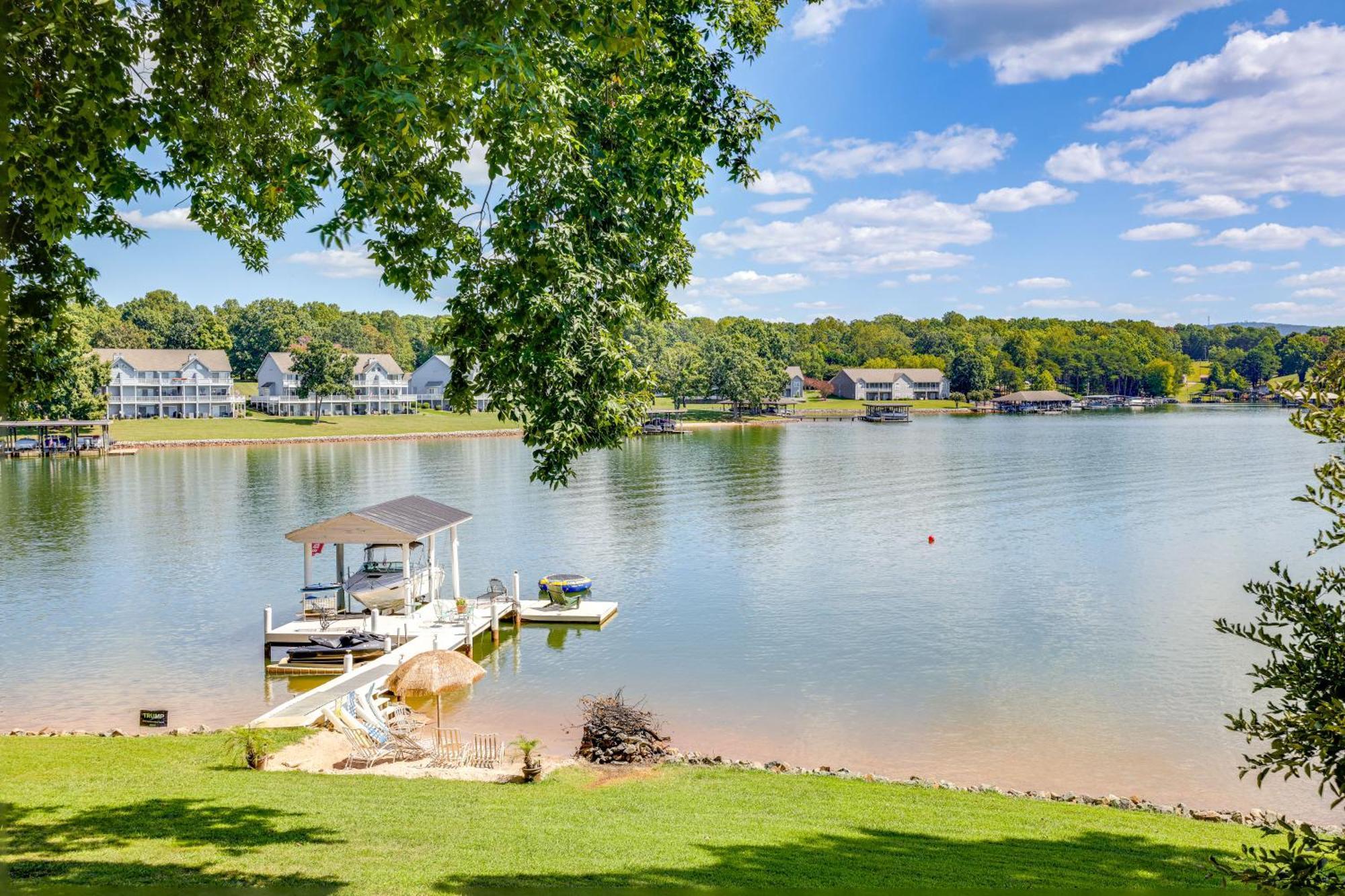 Smith Mountain Lake Retreat With Private Beach! Huddleston Exterior photo